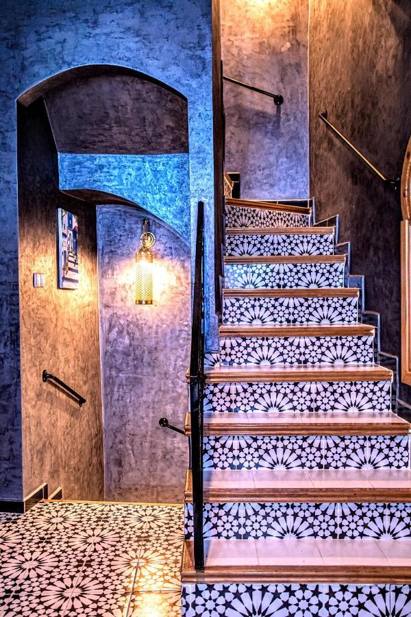 Old World Charm, Modern Comfort เชฟชาอูน ภายนอก รูปภาพ
